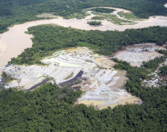 Alimentando el Conflicto en Colombia: el Impacto de la Minería de Oro en Chocó