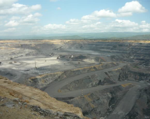 Giving it away: the consequences of an unsustainable mining policy in Colombia